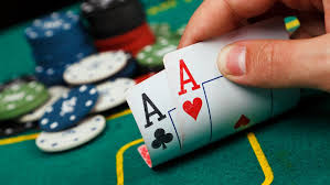 Mains au Poker